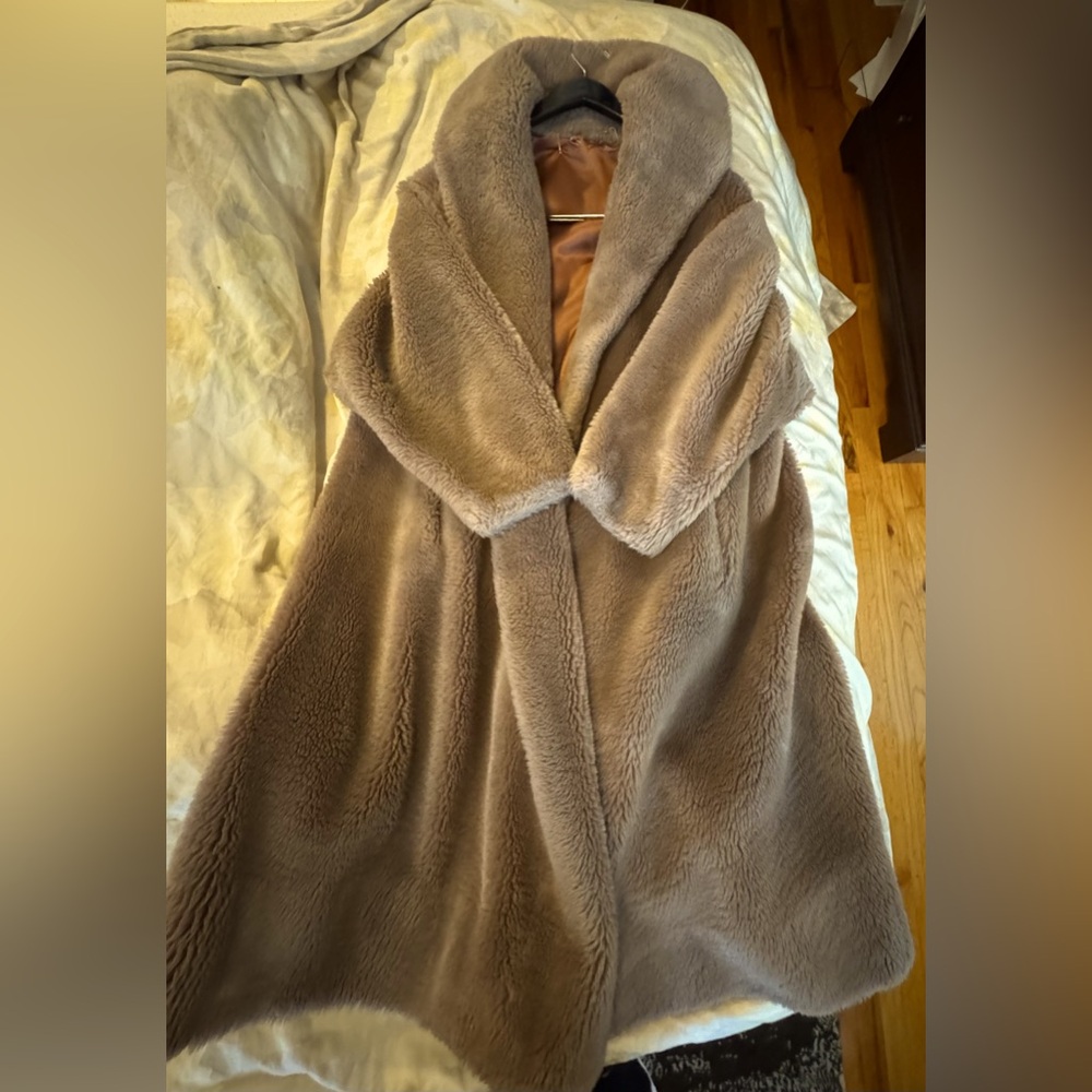 Mocha colored vintage teddy coat. Original tags are missing so size unknown.